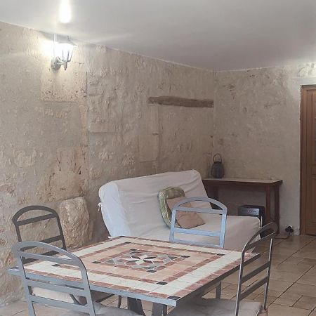 Gite Cosy, Sur Jardin, Terrasse Privee, Parking Au Calme En Rdc Gémozac Dış mekan fotoğraf