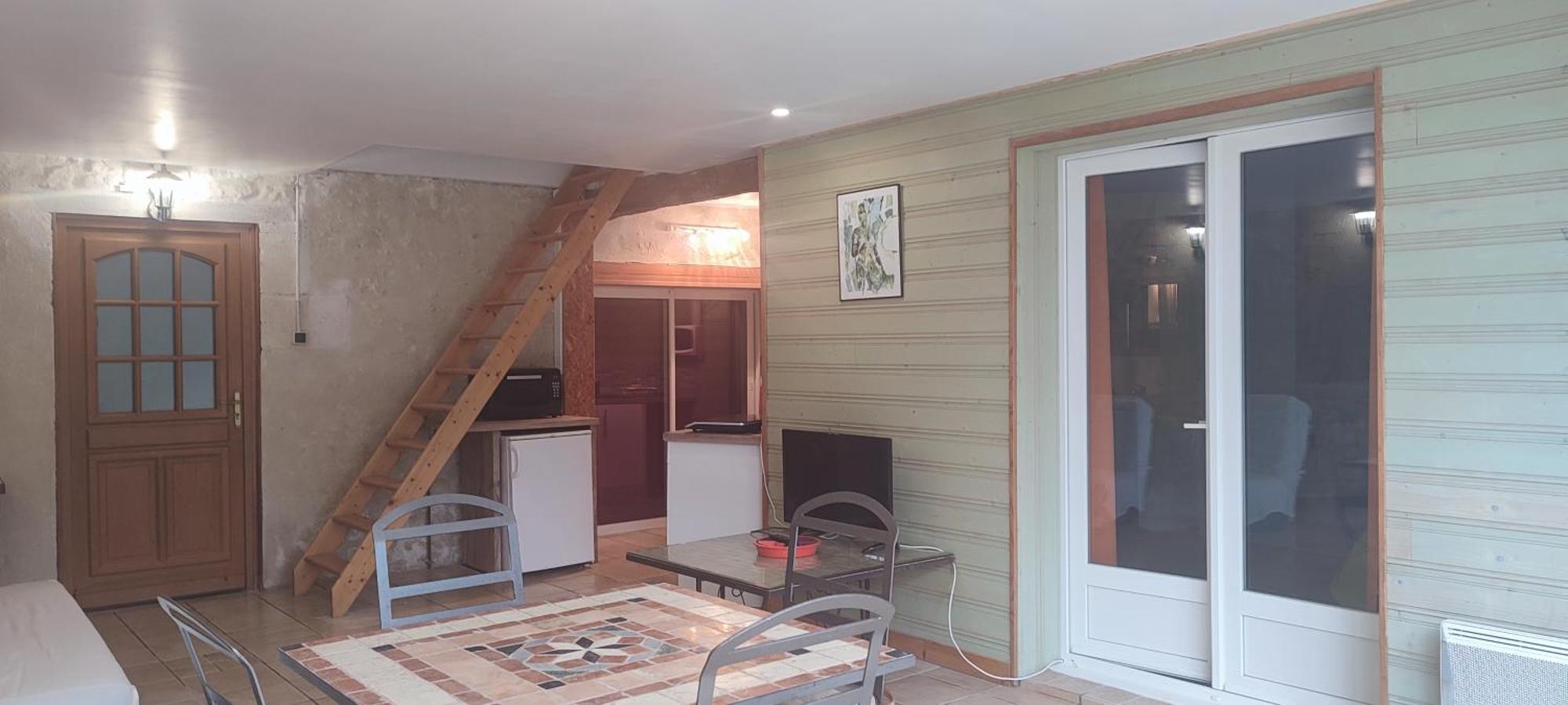 Gite Cosy, Sur Jardin, Terrasse Privee, Parking Au Calme En Rdc Gémozac Dış mekan fotoğraf
